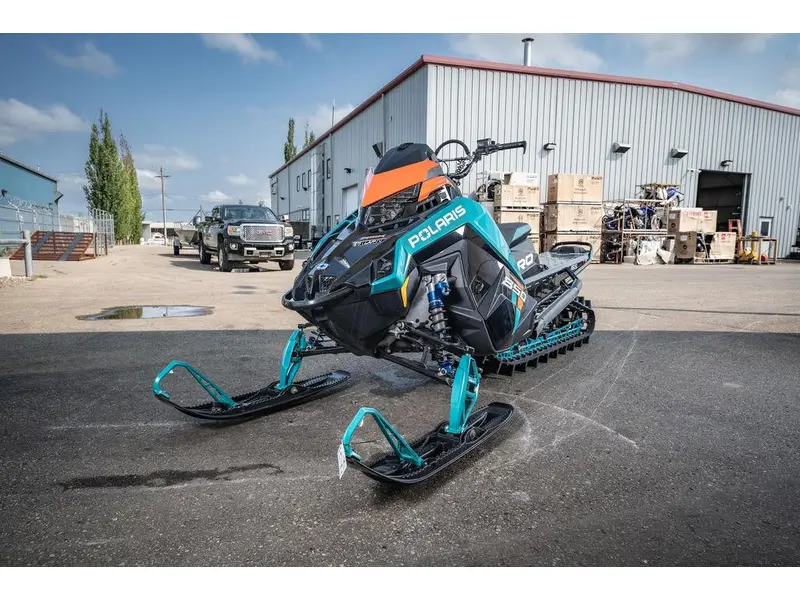 2023 Polaris 850 PRO RMK Slash 165 2.75"
