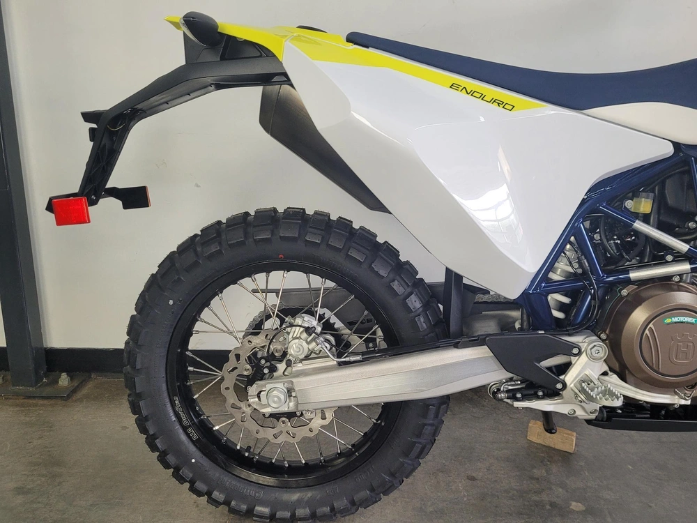 Husqvarna 701 Enduro *0.99% Sur 60 Mois 2024 alt