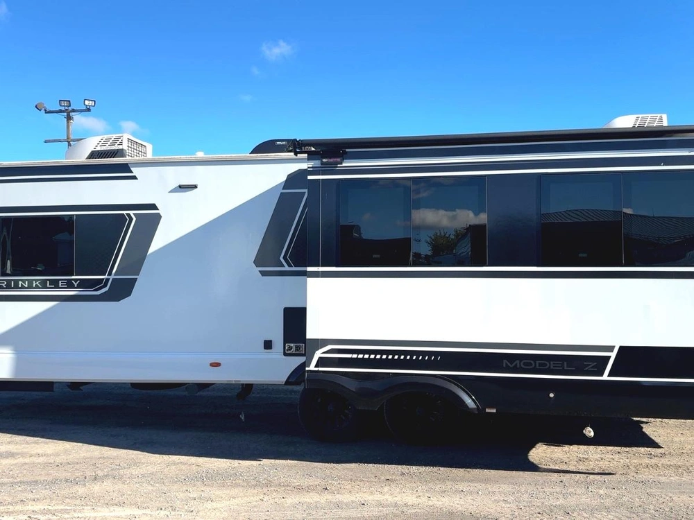 Brinkley Rv Z-air 285 2025 alt
