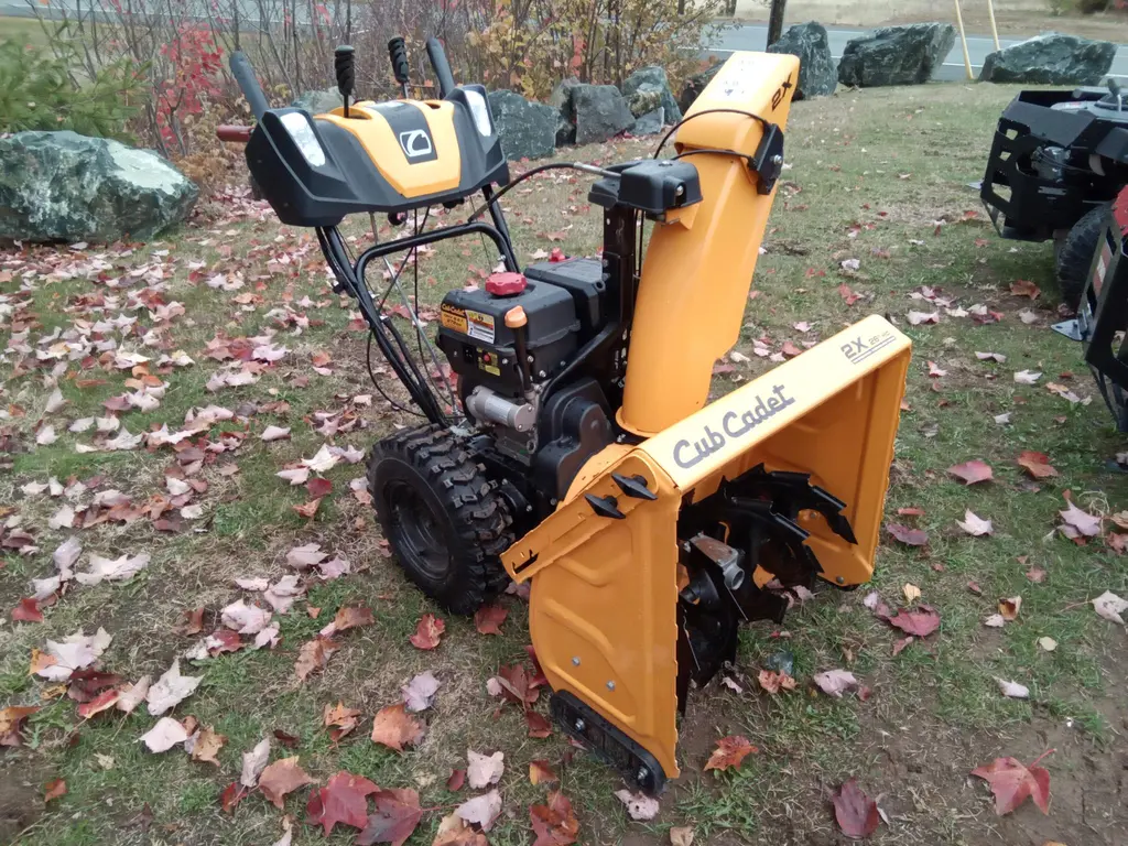 2025 Cub Cadet 2X 26 HD