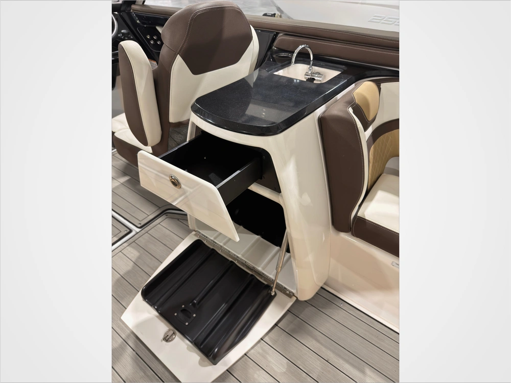 2021 Yamaha 275sd No Luxury Tax* alt