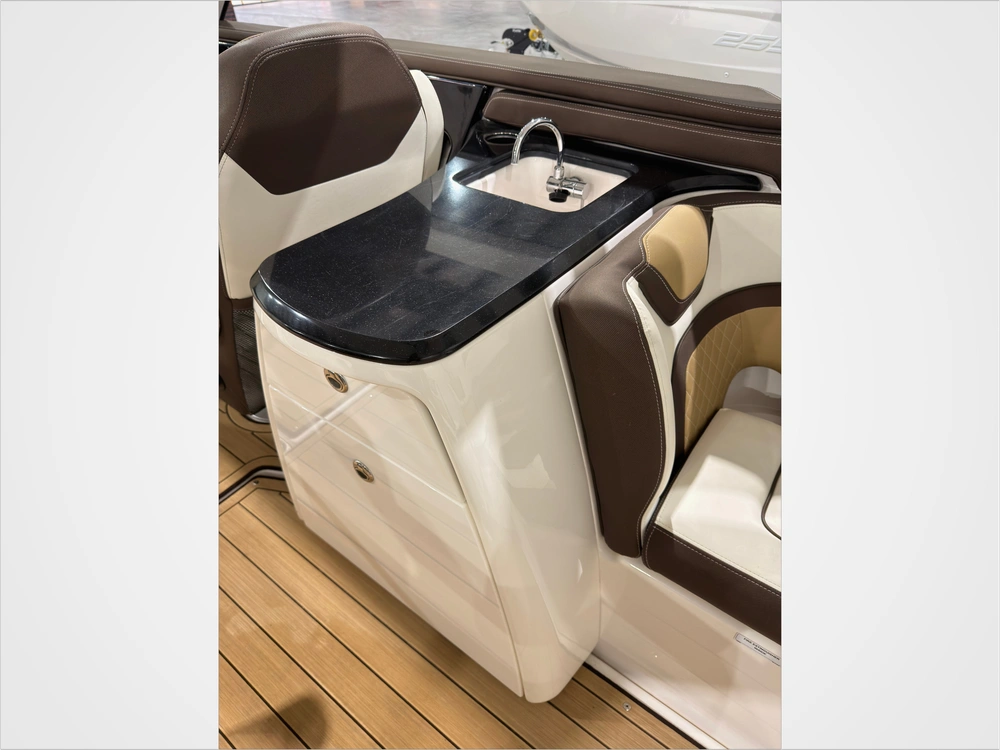 2021 Yamaha 275sd No Luxury Tax* alt