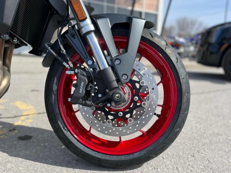 Suzuki Gsx-8s 2025 alt