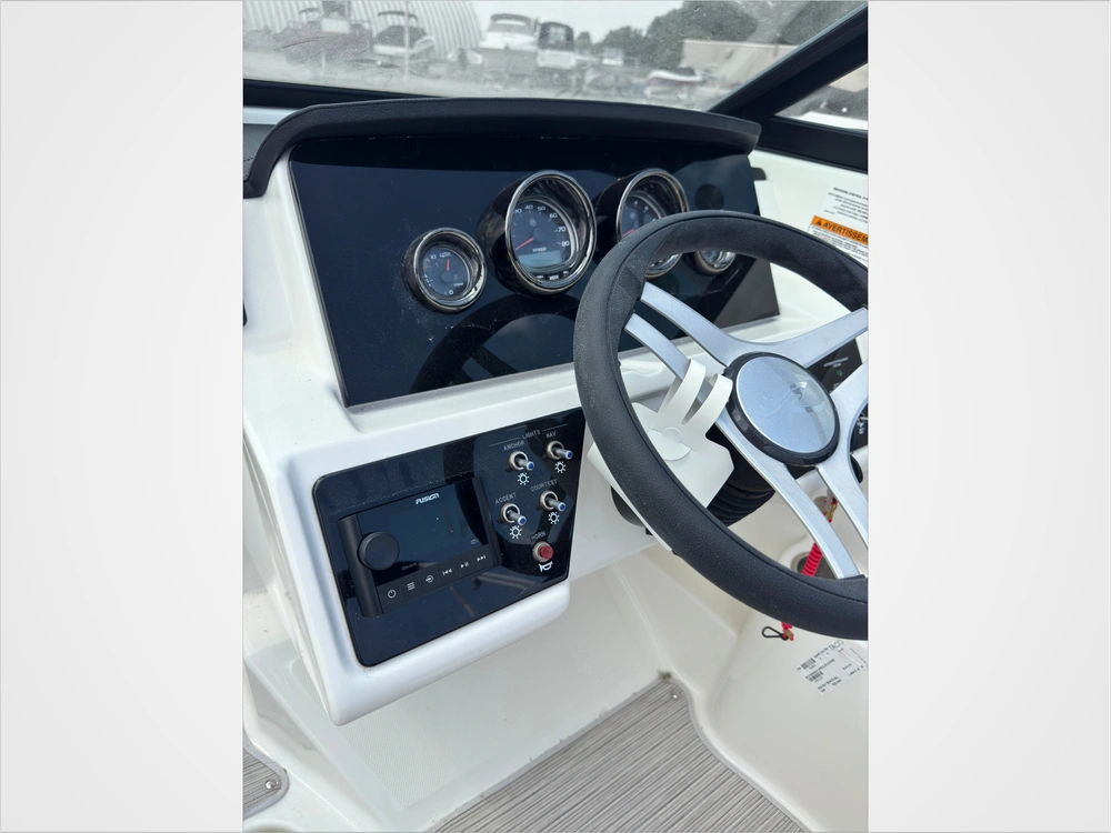 2023 Sea Ray Spx 190 alt