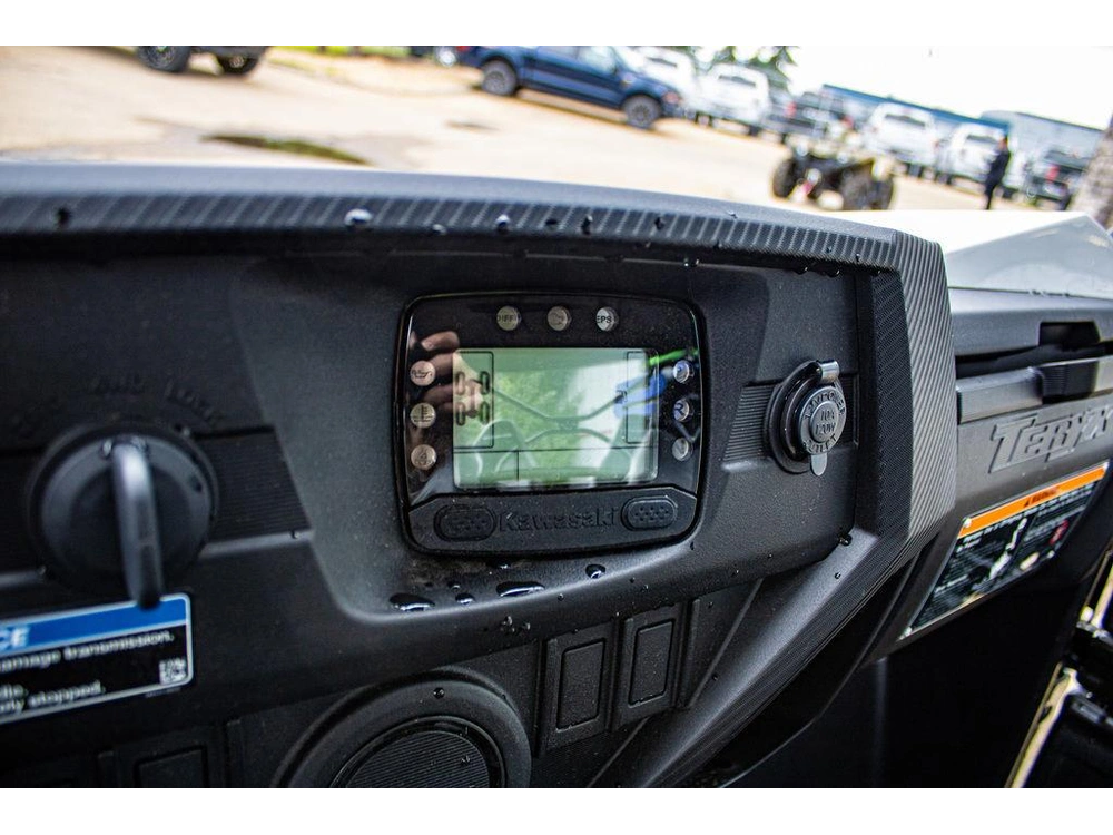 2025 Kawasaki Teryx4 S Le alt
