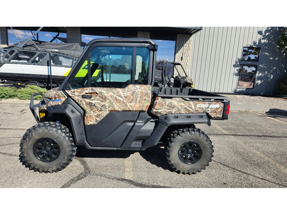 2024 Can-am Defender Limited Camo alt