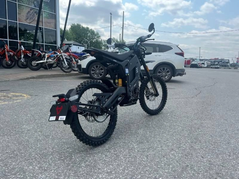 Niu Xqi3 Noir 2025 alt