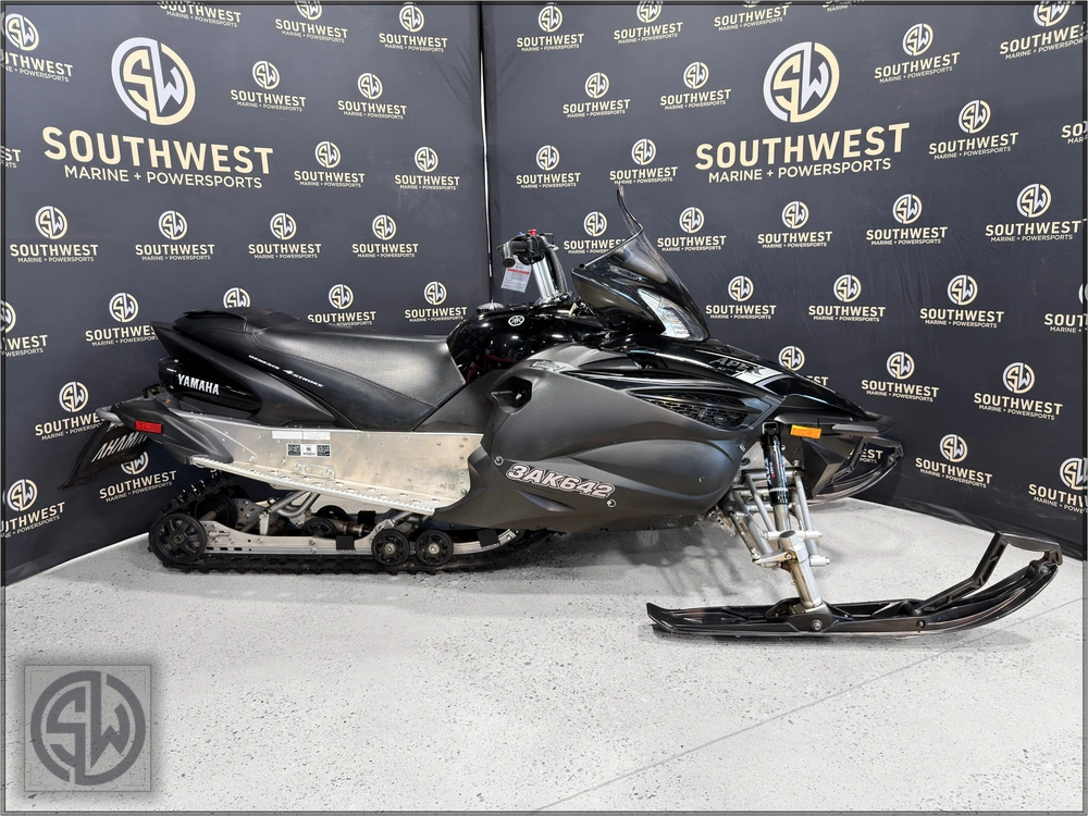 2012 Yamaha Apex alt