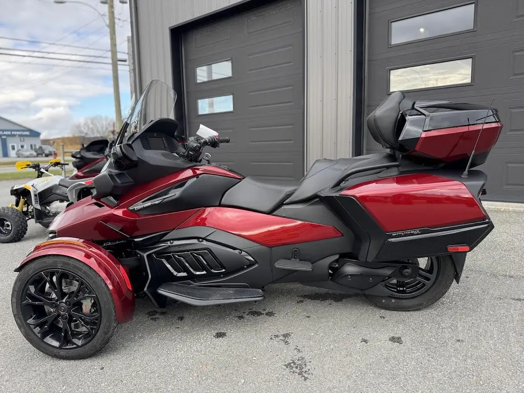 2023 Can-Am RT Limited