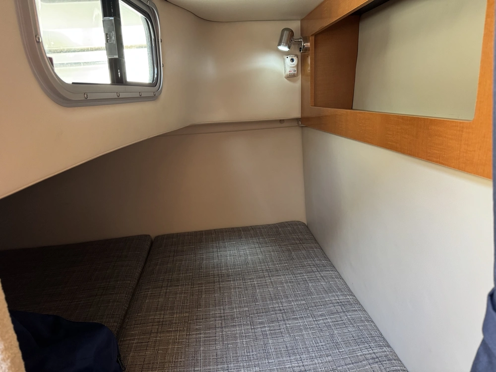 2009 Chaparral 250 Signature alt