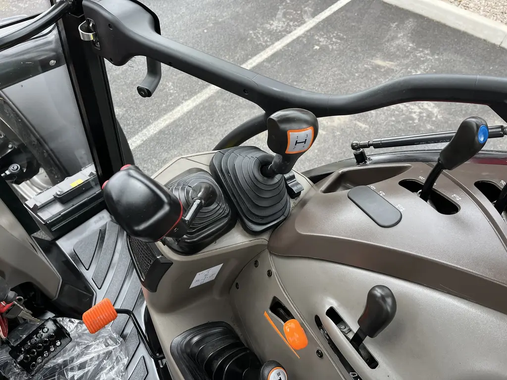 2023 Case IH Farmall 75C