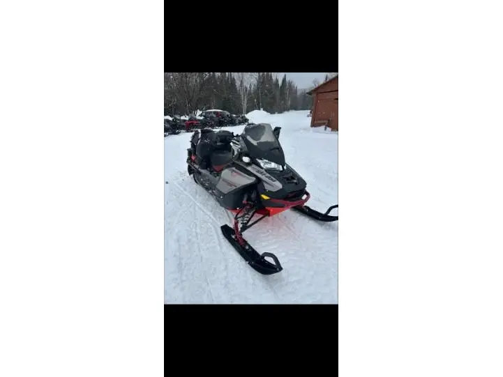2023 Ski-Doo renegade xrs 900 turbo r