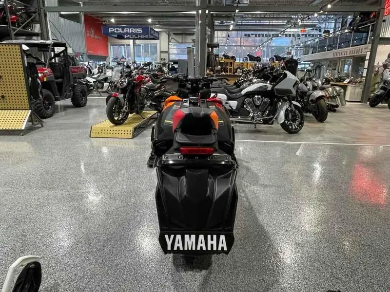 2025 Yamaha Sidewinder L-TX SE