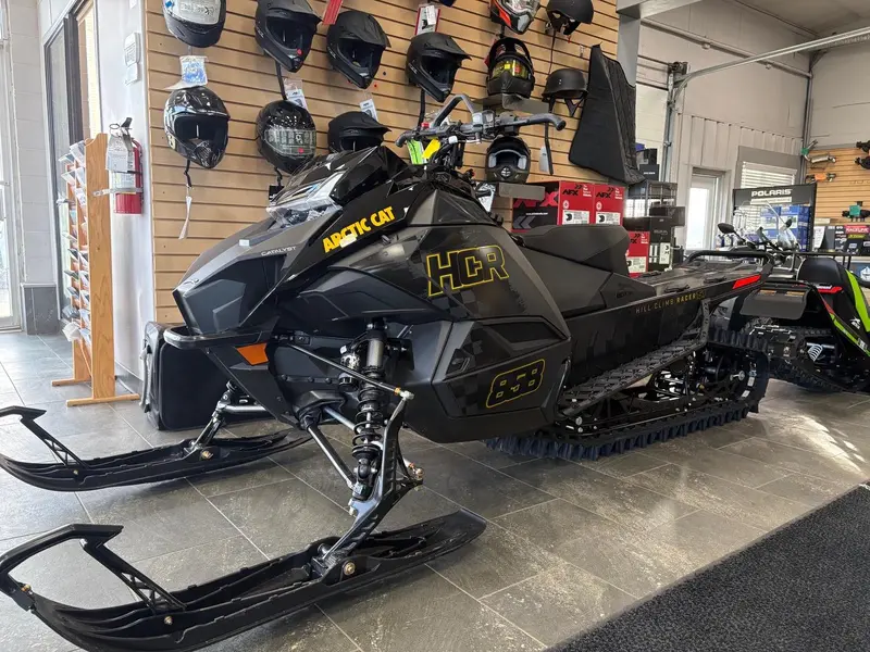 2026 Arctic Cat MTN 858 154 HCR US BLK 2.6