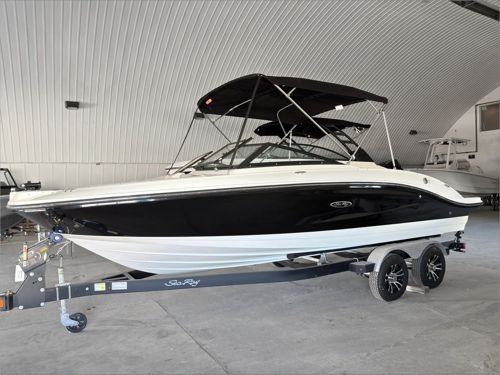 2024 Sea Ray Spx 210 No Luxury Tax* alt