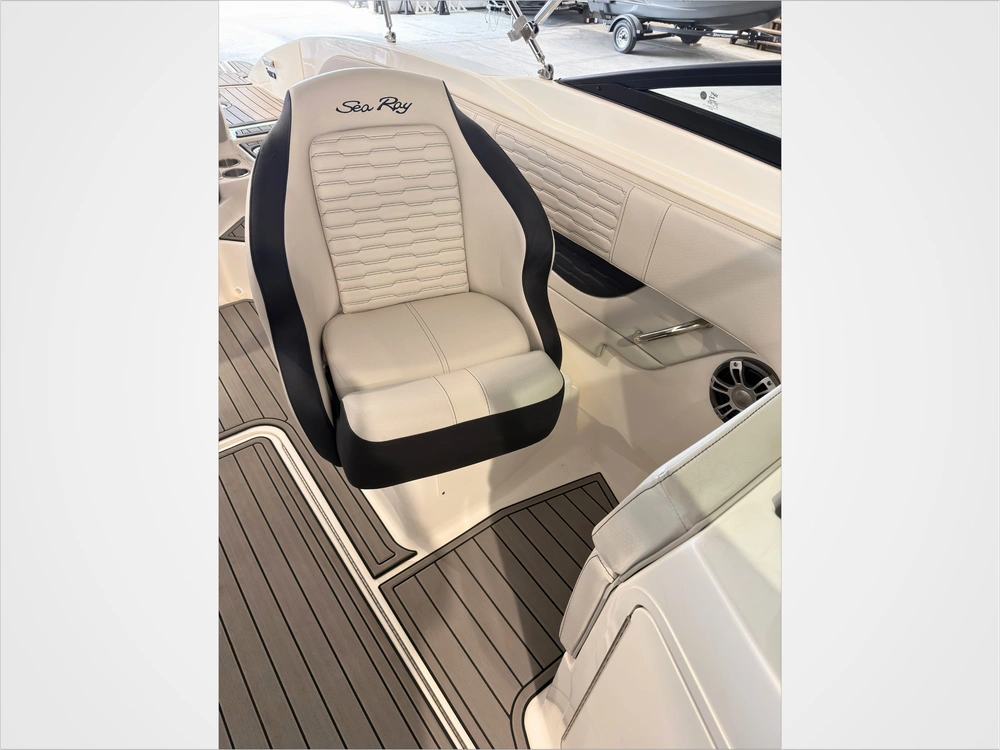 2024 Sea Ray Spx 210 No Luxury Tax* alt