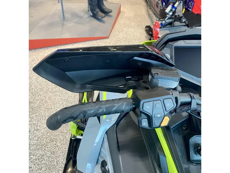 2025 Polaris PATRIOT 9R INDY XCR 136