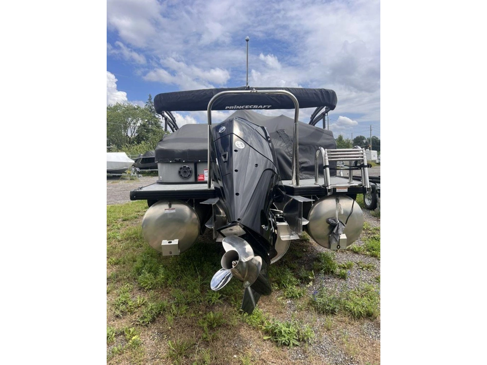 2023 Princecraft Quorum® 25 Rl alt