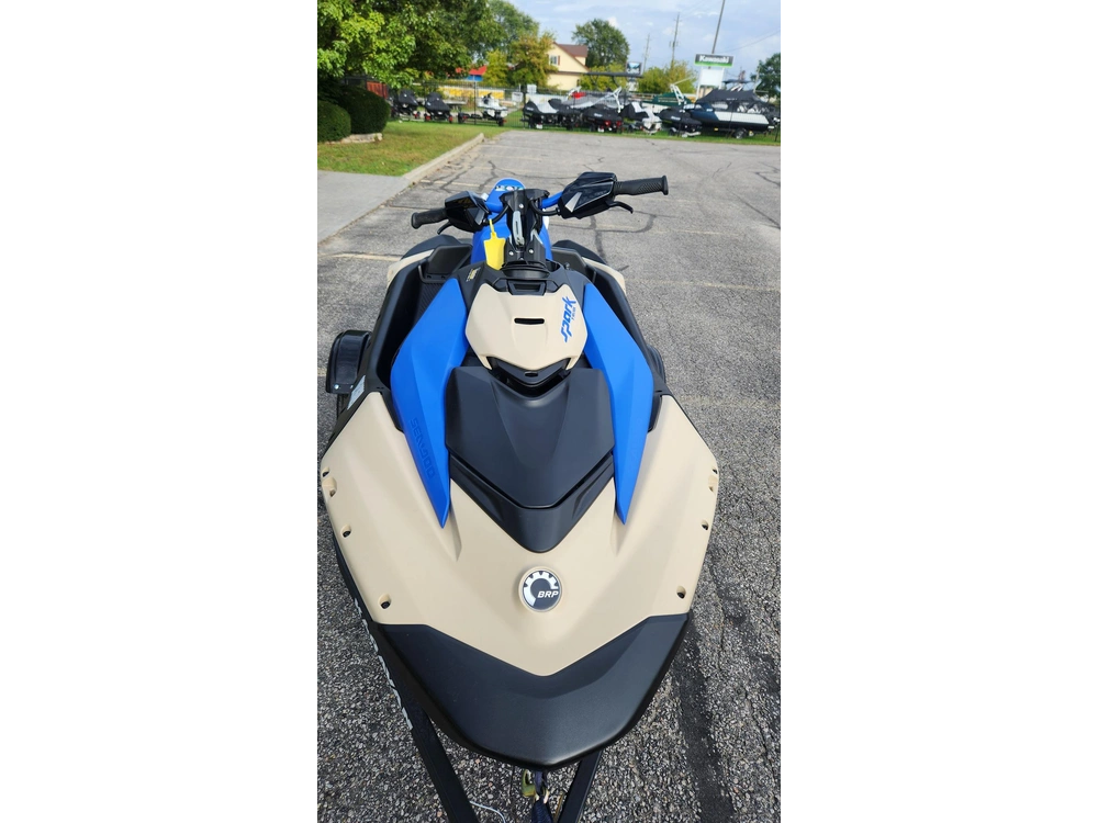 2025 Sea-doo Pwc Spark Trixx 90 Aud Tn 3up Ibr 25 alt