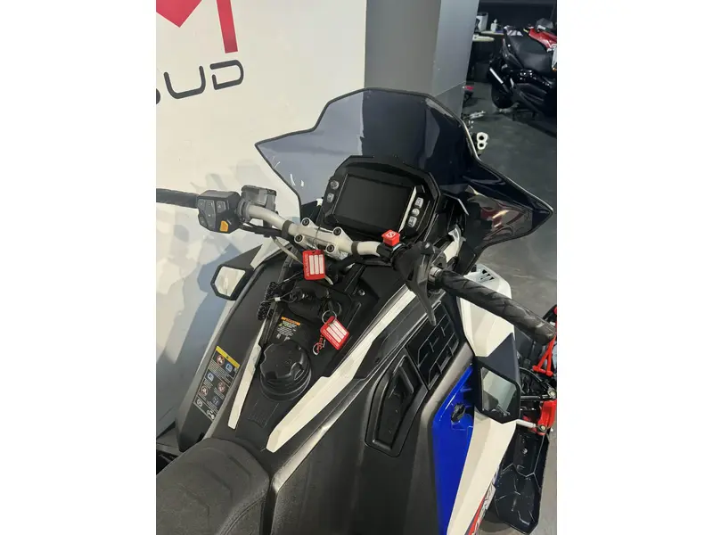 2023 Polaris PROSTAR S4 Indy Adventure 137¨DÉMO
