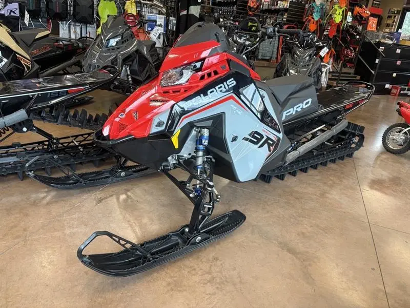 2025 Polaris PATRIOT 9R PRO RMK 165 - Storm Gray / INDY® Red