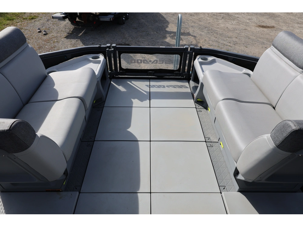 2023 Sea-doo Switch 18 alt