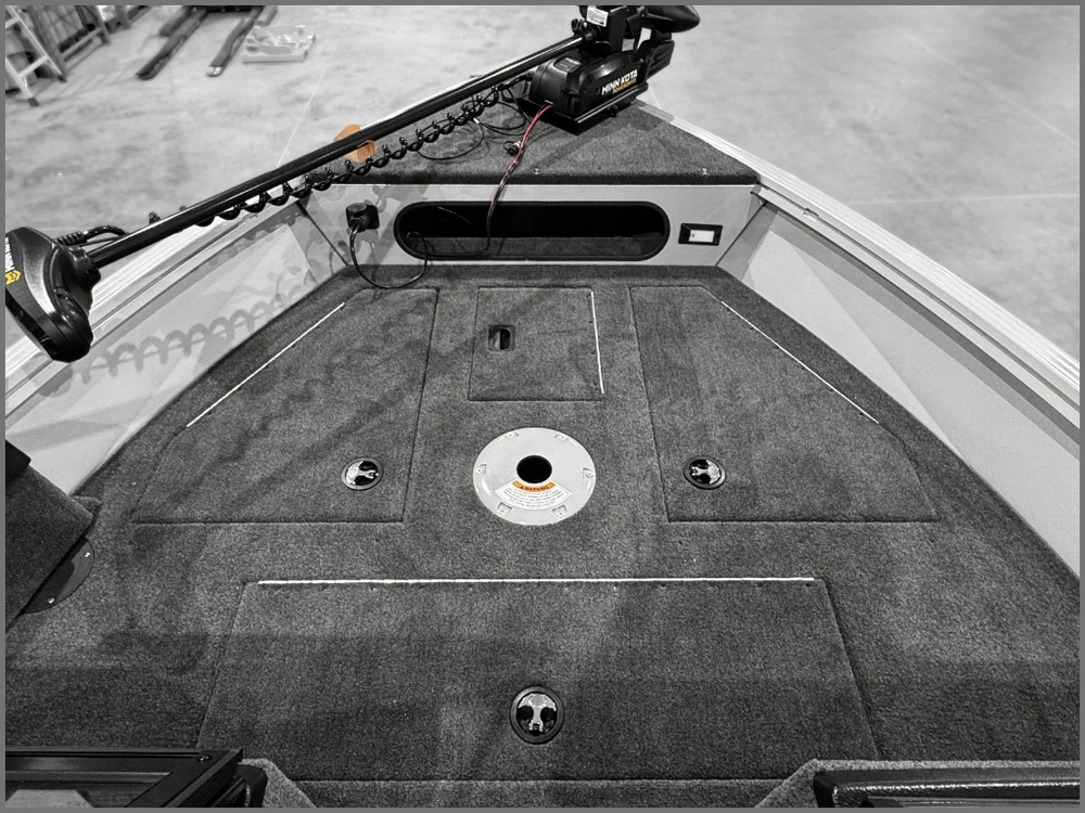 2023 Smoker-craft Excursion 176 Dc alt