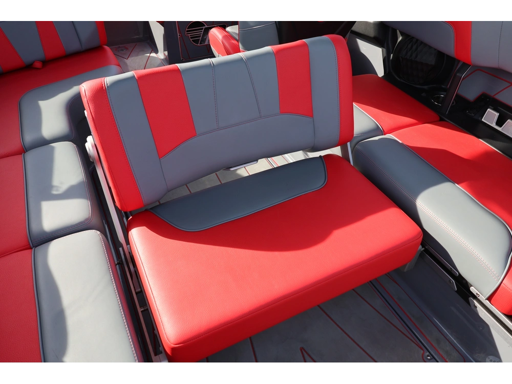 2022 Malibu 23 Lsv alt