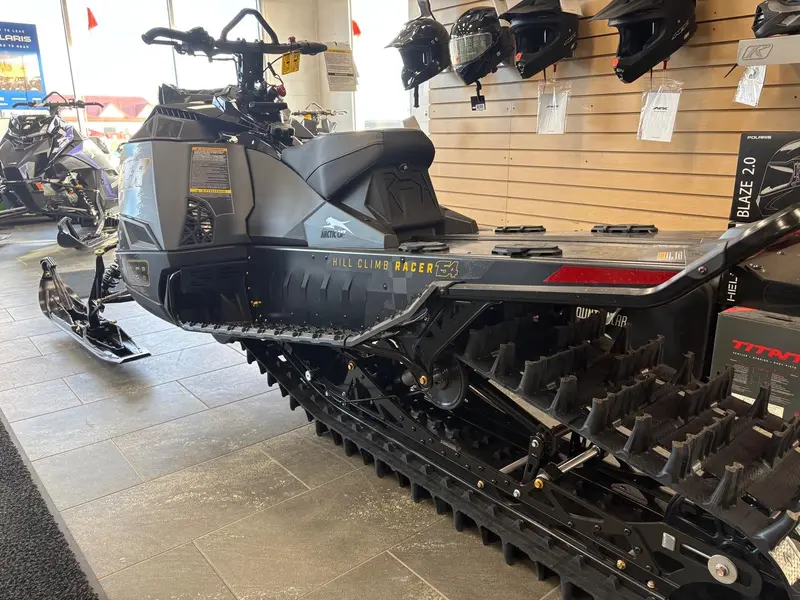 2026 Arctic Cat MTN 858 154 HCR US BLK 2.6