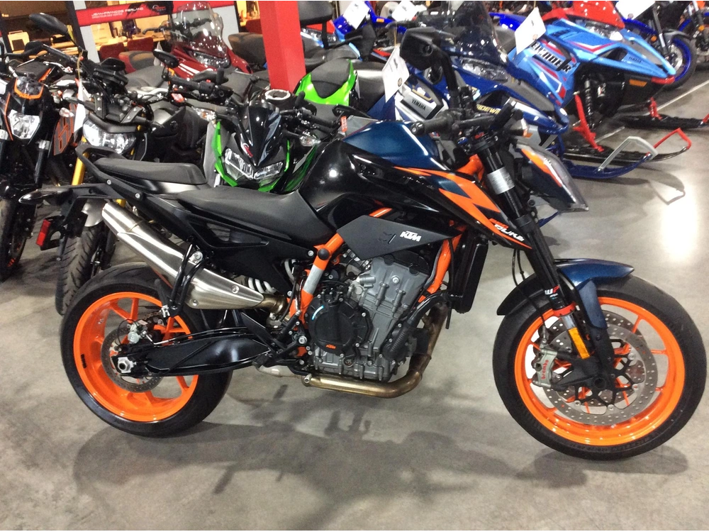 Ktm Duke 890r 2023 alt