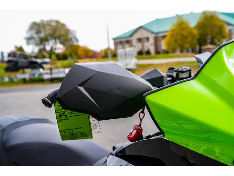 2026 Arctic Cat ZR 9000 THUNDERCAT 137