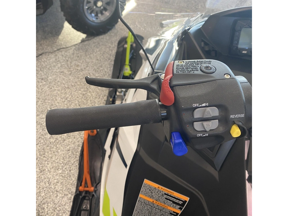 2025 Polaris 550 Voyageur 155 alt