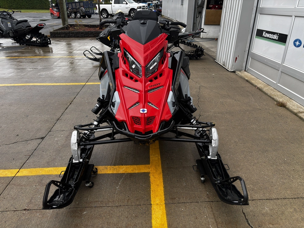 Polaris Prostar S4 Indy Adventure 137 2025 alt