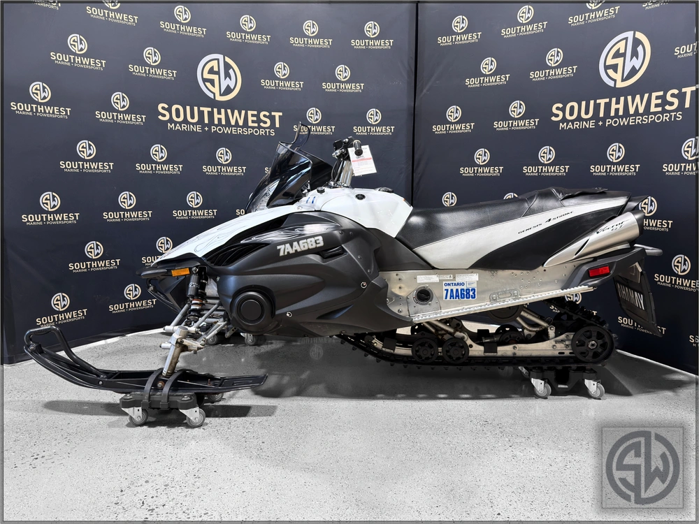 2010 Yamaha Vector Gt alt