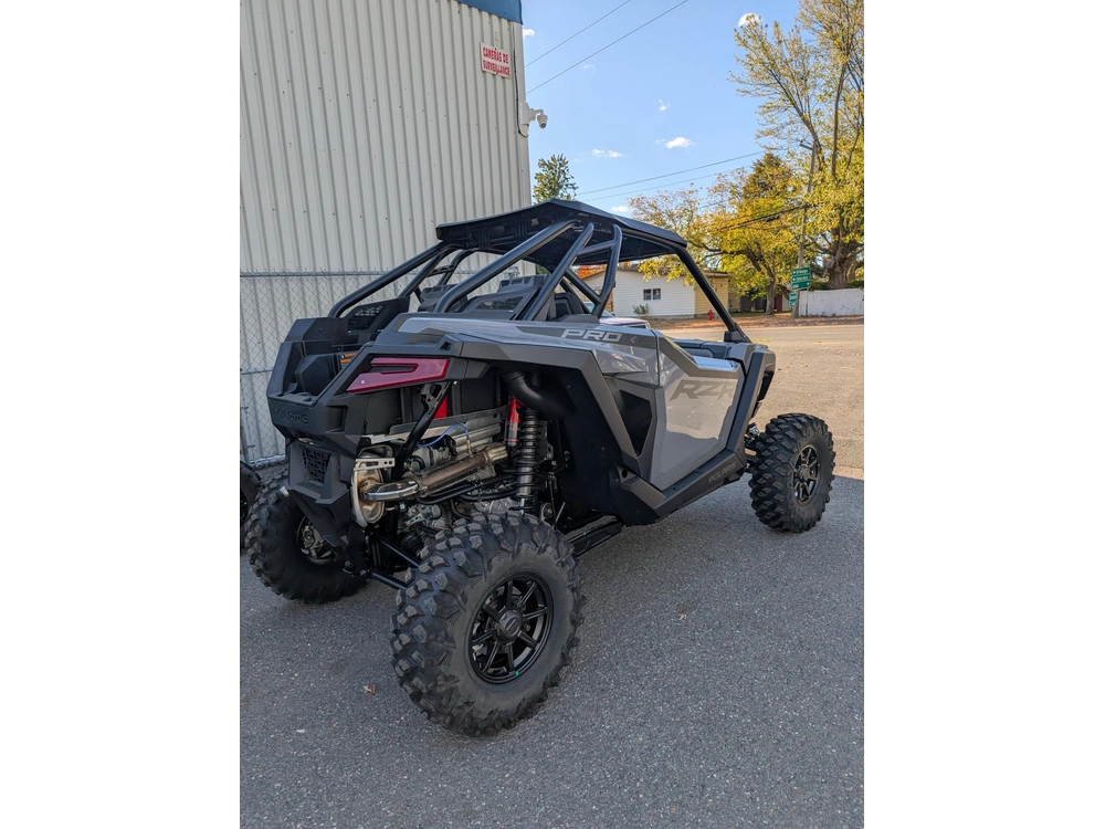 2026 Polaris Rzr Pro Xp Ultimate - Slate Gray Segment Partagé Avec Zforce 950 H.o. alt