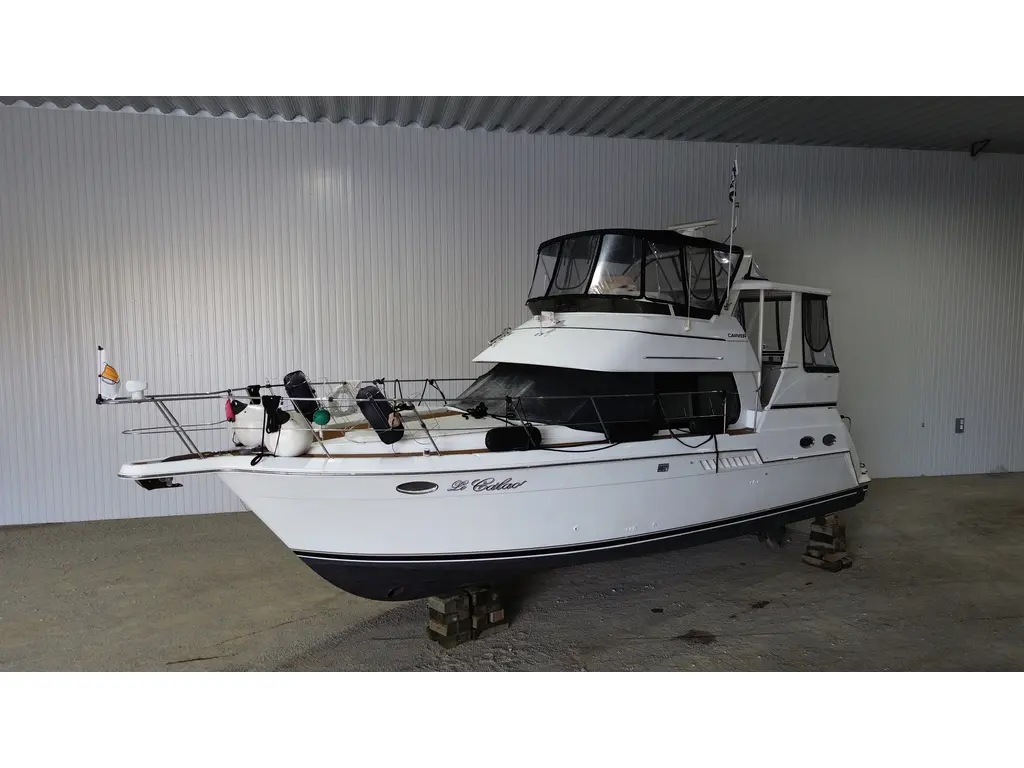 2001 Carver Yachts 356