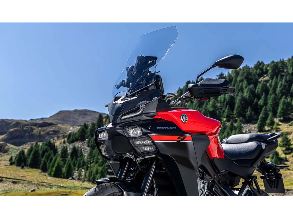 2025 Yamaha Tracer 9 Y-amt alt