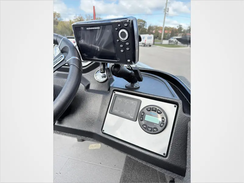 2023 Smoker-Craft Excursion 176 DC