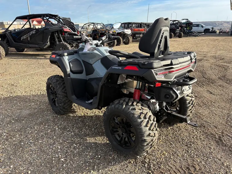 2025 CFMOTO Cforce 1000 Touring thumbnail 4