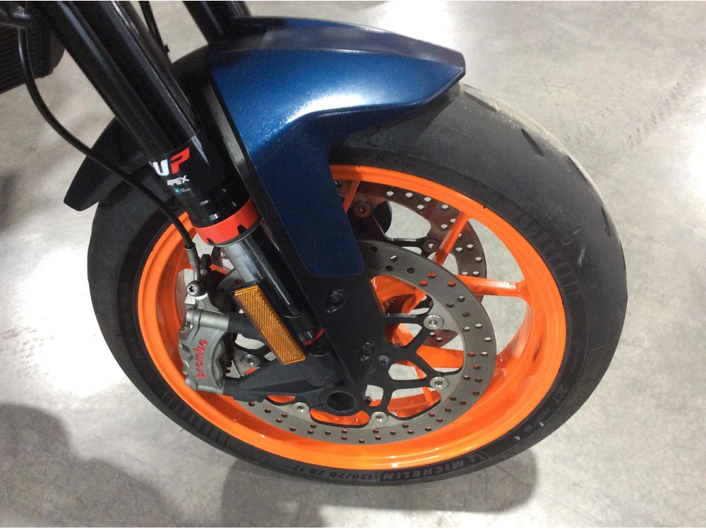 Ktm Duke 890r 2023 alt