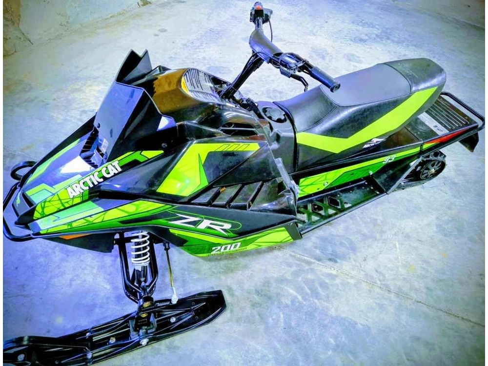 Arctic Cat Zr 200 Es 2025 alt
