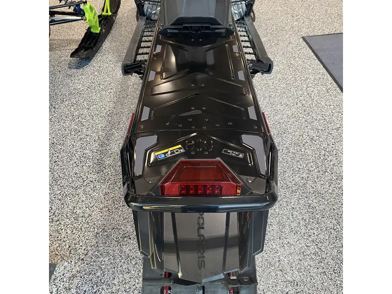 2025 Polaris 850 RMK KHAOS 165