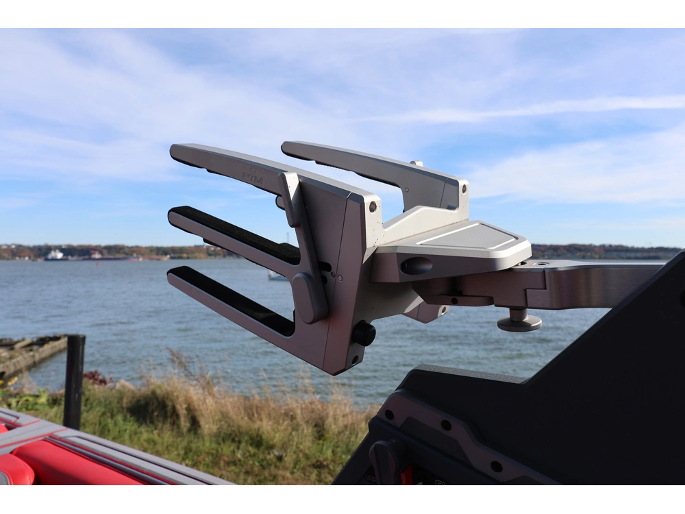 2022 Malibu 23 Lsv alt