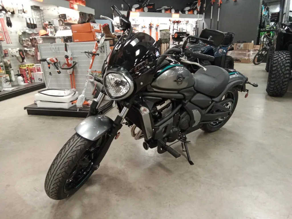 2025 Kawasaki VULCAN S CAFE