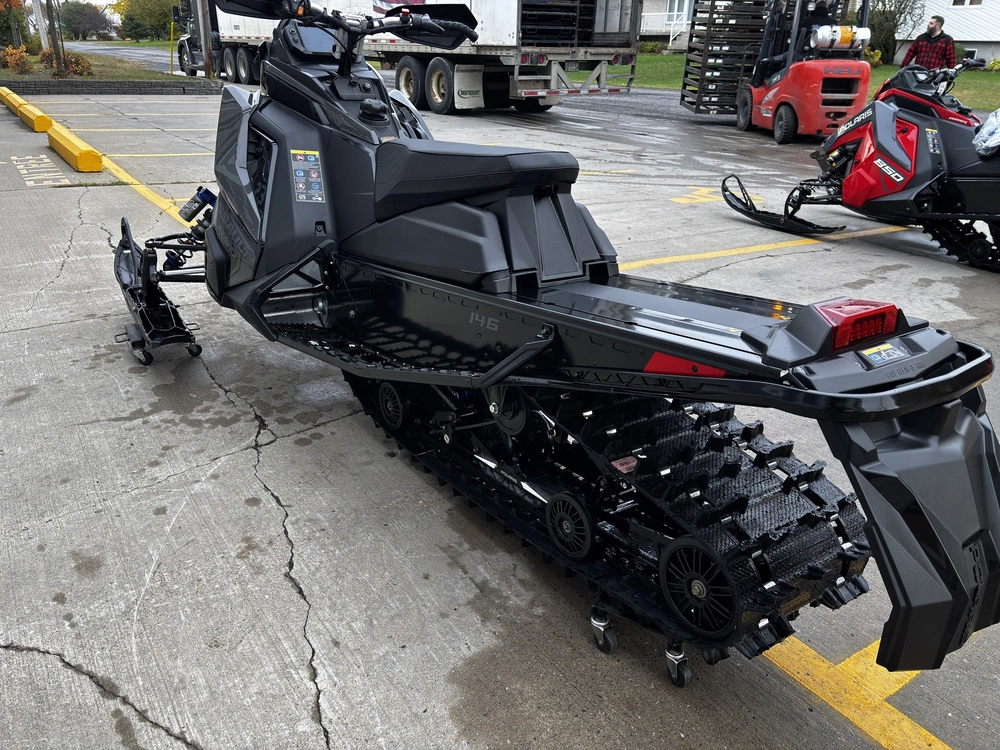 2025 Polaris 850 Switchback Assault 146 alt