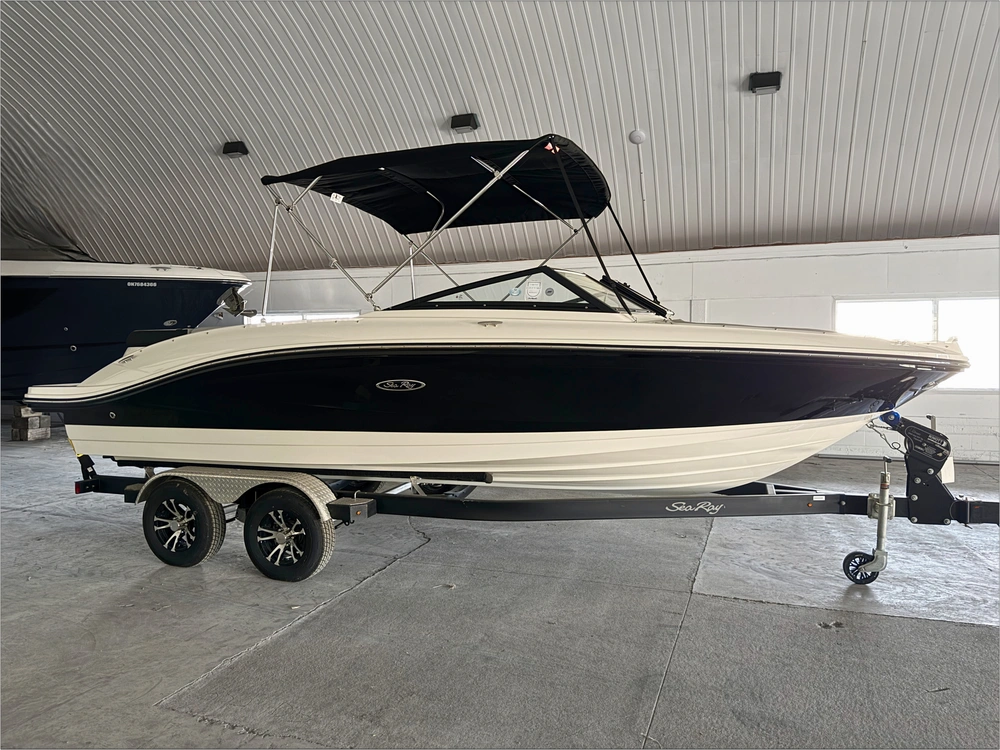 2024 Sea Ray Spx 210 No Luxury Tax* alt