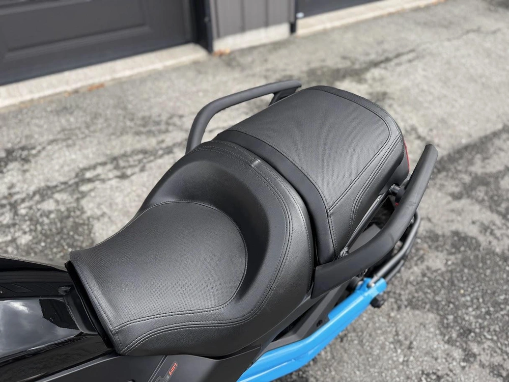 2022 Can-am F3-s alt