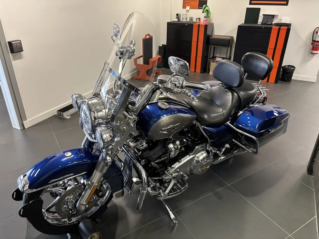 Harley-Davidson FLHR Road KingFLHR 2017