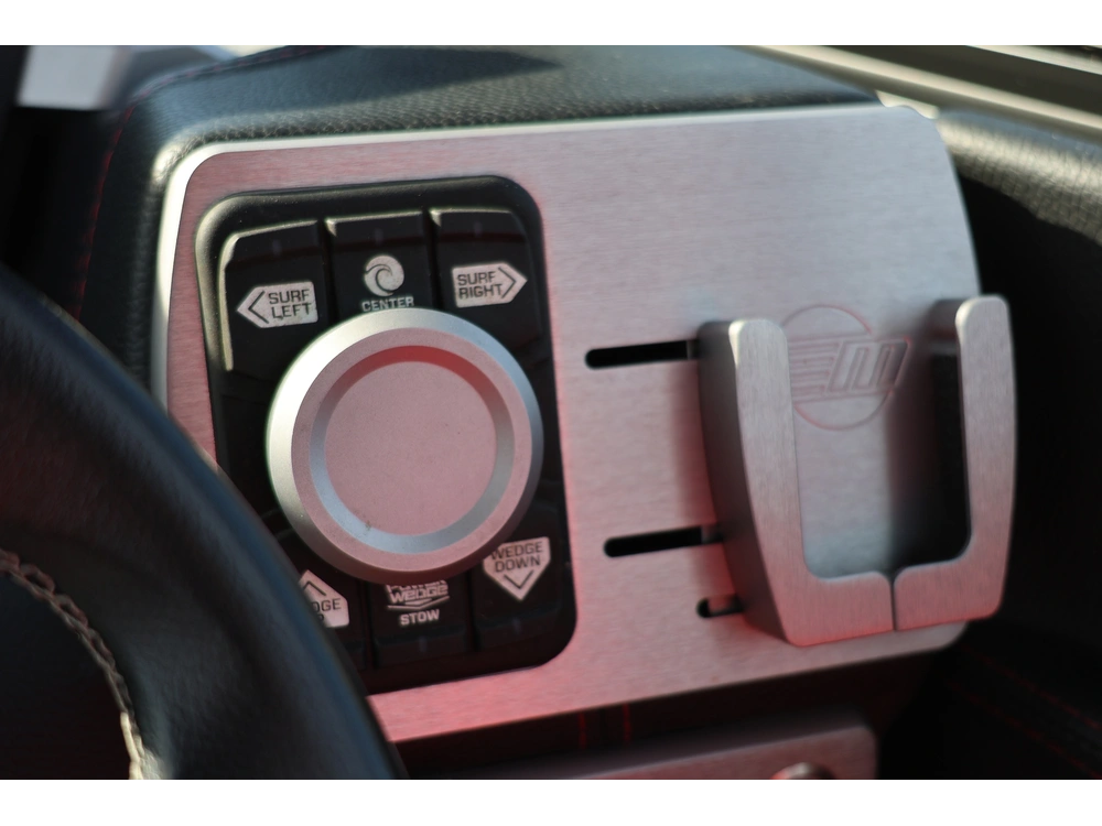 2022 Malibu 23 Lsv alt