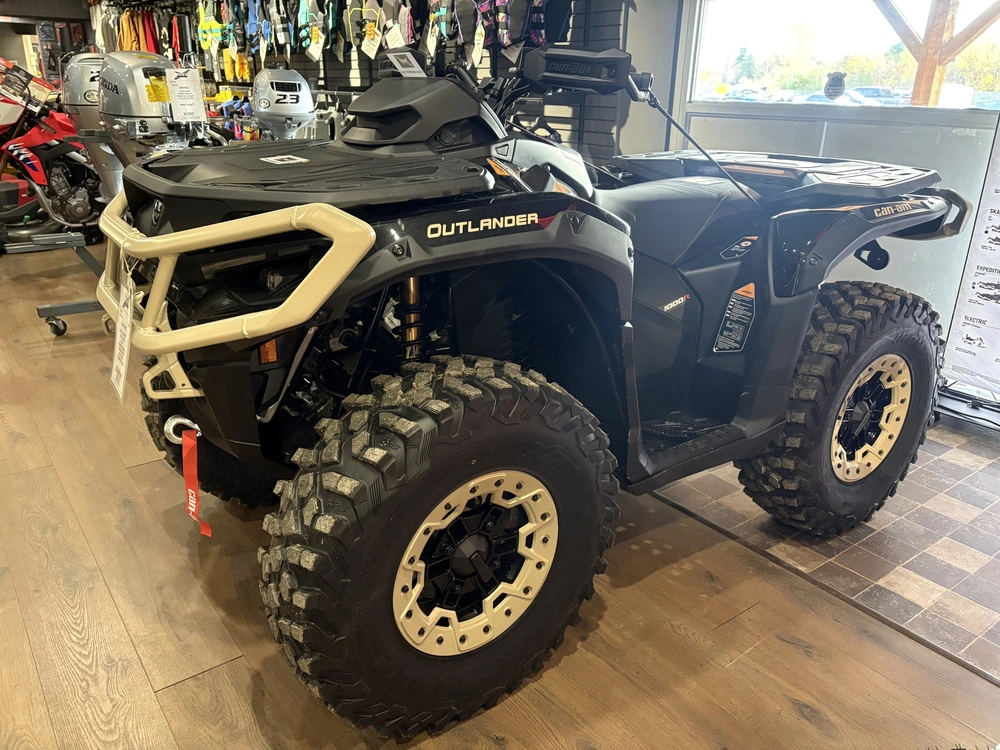 2026 Can-am Outl Bac 1000r alt